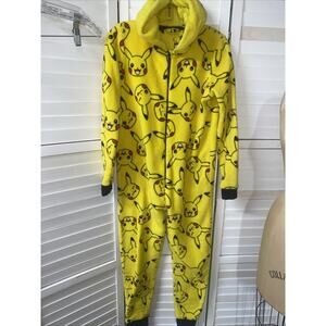 Unisex Boys Size 14/16 Large Pikachu Pokemon Pajamas Sleepwear Comfort Wear Pika